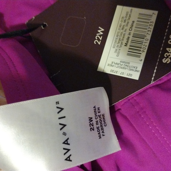 Swim suit - Picture 4 of 4